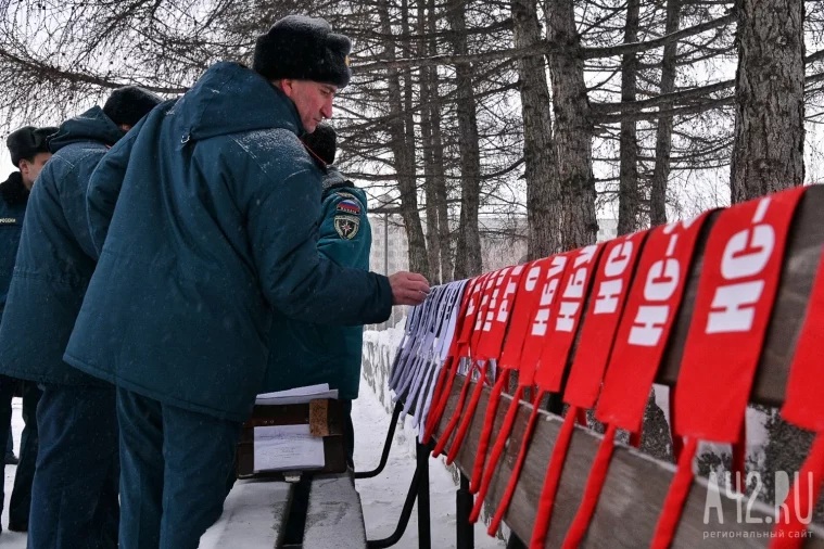 Фото: Эвакуация КемГУ: масштабные учения пожарных 44