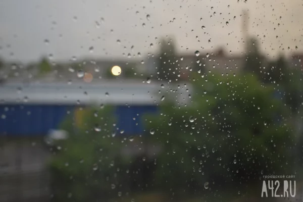 Кислотные дожди могут начаться в Иране из-за ударов по его нефтехранилищам