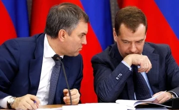 Фото: Спикер Госдумы заявил о возможной отмене пенсий в РФ 1