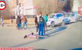 На Урале самокатчицы сбили пятилетнего ребёнка на переходе и скрылись