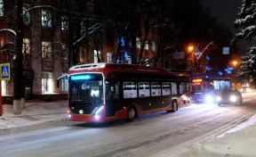 В Кемерове из-за коммунальной аварии изменили схемы движения троллейбусов №7 и 11
