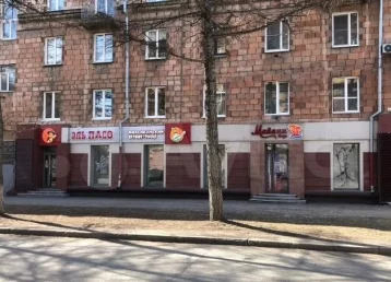 Фото: В центре Кемерова продают ресторан и бар за 44 млн рублей 1