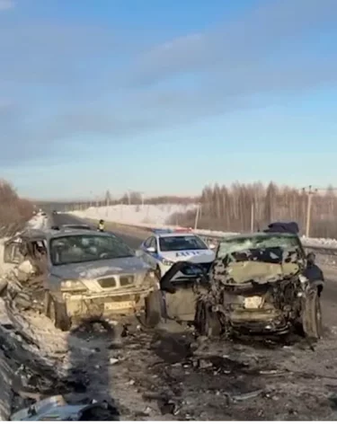 Три человека погибли, один пострадал на трассе в Новокузнецком округе
