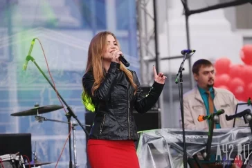 Фото: На площади Советов в Кемерове начался концерт с участием звёзд 2