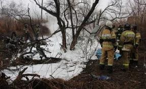 Опубликовано видео с места крушения Ми-8 в Хабаровске: погибли 6 человек