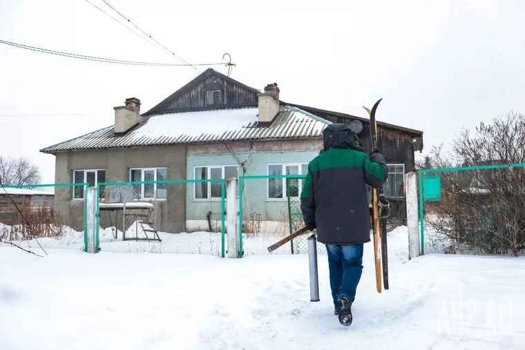 Фото: Не за компьютером, а на лыжах. Как работают люди, наблюдающие за погодой 6