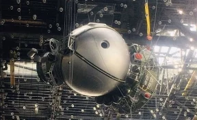 В аэропорту Кемерова смонтировали макет советского космического корабля «Восход-2»