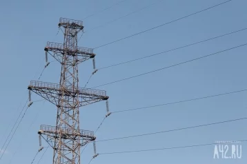 Фото: В Кузбассе восстанавливают электричество после ночного шторма 1