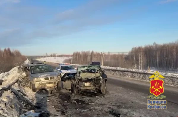 Три человека погибли, один пострадал на трассе в Новокузнецком округе