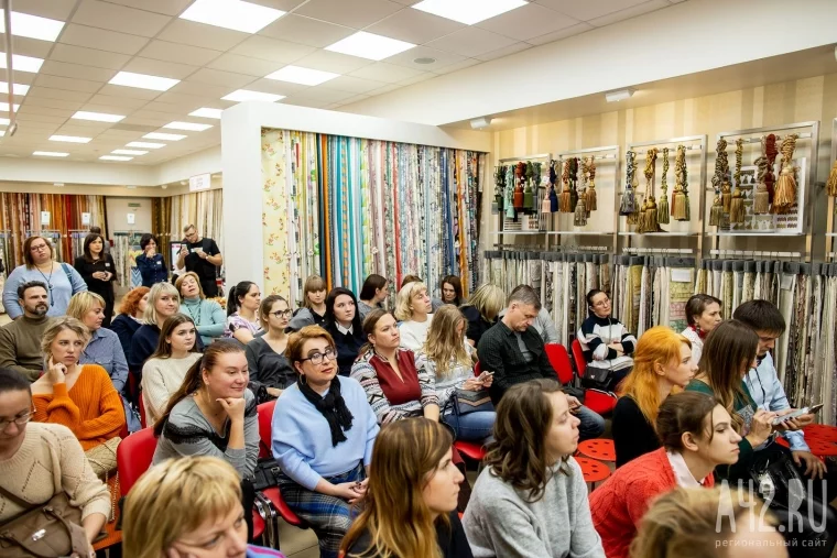 Фото: Кемеровские дизайнеры собрались на закрытом показе авторских штор Анастасии Зайцевой 10