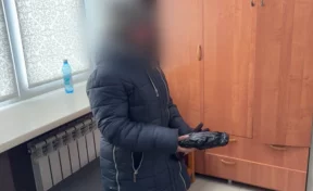 В Кузбассе задержали 55-летнюю женщину с наркотиком