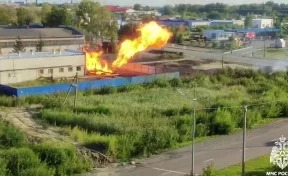 В Кургане полыхает газораспределительная подстанция