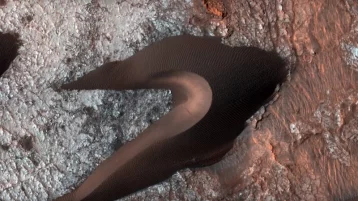 Фото: Агентство NASA опубликовало завораживающие снимки «живого» Марса 1