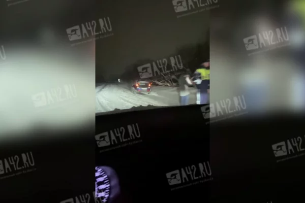 ДТП с четырмя автомобилями произошло на выезде из кемеровской Радуги