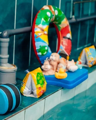 В открытом бассейне в Адыгее утонула 3-летняя девочка
