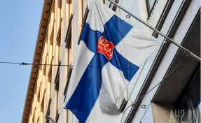 Забор на границе Финляндии с Россией стал новой достопримечательностью для туристов