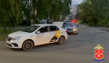 Фото: Бдительные кузбассовцы сдали полиции таксиста на героине 1