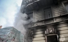 В Санкт-Петербурге начался пожар в здании консерватории имени Римского-Корсакова
