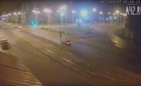 В ночном ДТП в Кемерове пострадал один человек