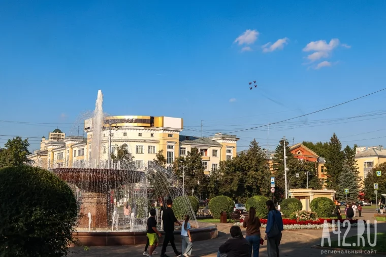 Фото: «Стрижи» провели тренировочные полёты в Кемерове и Новокузнецке 5