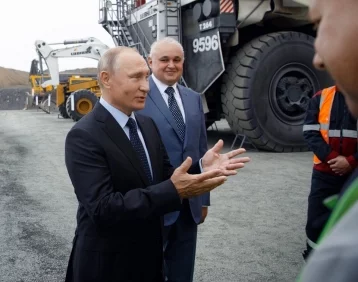 Фото: Цивилёв поздравил Путина с днём рождения 1