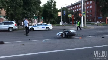 Фото: В Кемерове пострадавшему в ДТП с мотоциклом пассажиру требуется кровь 1
