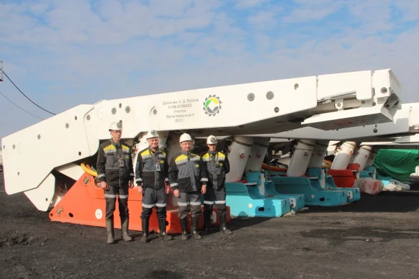 Компания «СУЭК-Кузбасс» получила крепи для нового очистного комплекса