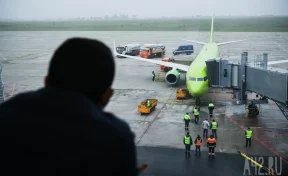 В Варшаве из аэропорта эвакуировали 400 человек из-за гранаты у пассажира 