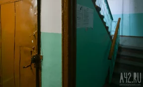 Житель Калининградской области надругался над девочкой в подъезде