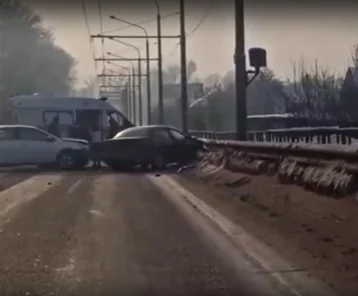 Фото: В Новокузнецке столкнулись два автомобиля 1