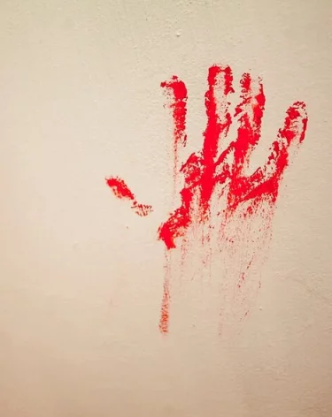 В Подмосковье напавший на школу подросток сделал селфи на фоне убитого ребёнка