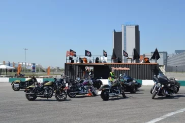 Фото: Официальный дилер мотоциклов Triumph и Harley-Davidson приезжает в Новокузнецк  3