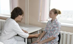 Кузбасские врачи провели операцию и спасли пациентку с инфарктом и инсультом