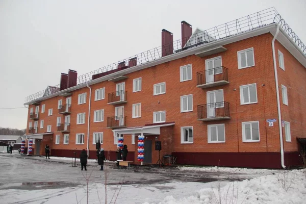 В Кузбассе детям-сиротам не выдавали ключи от квартир в ожидании приезда губернатора