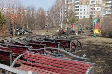 Фото: В Кемерове начался ремонт в сквере Новорождённых на ФПК 3