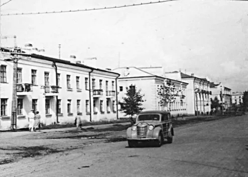 Перекрёсток улиц Черняховского и Индустриальной / Фото: архив Валерия Непомнящего