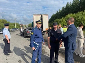 Фото: В Кузбассе прокуратура начала проверку после смертельного ДТП с 5 погибшими 1