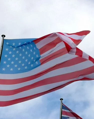 Правительство США приостановило работу без согласованного бюджета