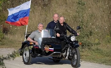 Фото: Юрист просит ГИБДД привлечь Путина к ответственности 1