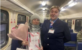 Женщина купила 500-тысячный билет электрички Кемерово — Барзас и получила подарок