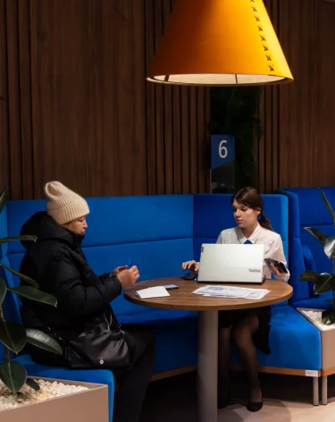 Без очередей и визитов в офис: клиенты Почта Банка переходят в ВТБ за пару кликов