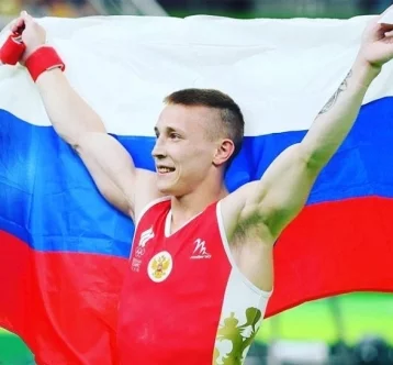 Фото: Один из ведущих гимнастов России сломал ногу на тренировке 1