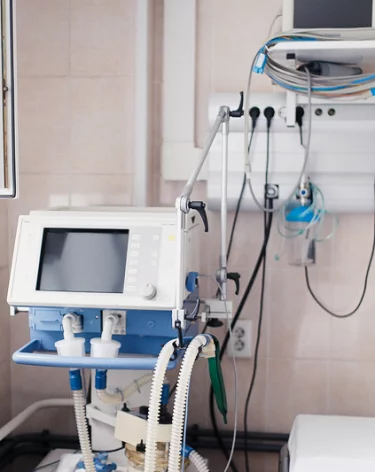 Число погибших от употребления алкогольного суррогата с метанолом в Ленобласти увеличилось до 45