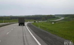 Из-за паводка временно ограничили движение транспорта по дороге из Кузбасса до Алтая 