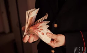 Кемеровская курьерская служба выплатит штраф в полмиллиона за взятку сотруднику аэропорта