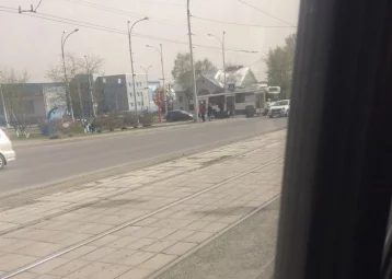 Фото: Нет света: в Кемерове обесточен ТЦ и стоят троллейбусы  1