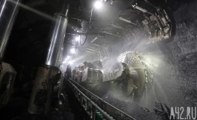 В результате обрушения на шахте в Кузбассе погиб человек