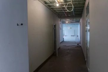 Фото: Глава Кемерова проверил ход капитального ремонта лицея №89 1