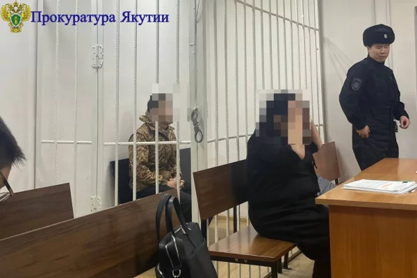 В Якутии 18-летнего обвиняемого по делу о гибели первокурсника заключили под стражу