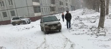 Фото: Кемеровчанина оштрафовали за езду по тротуару 1